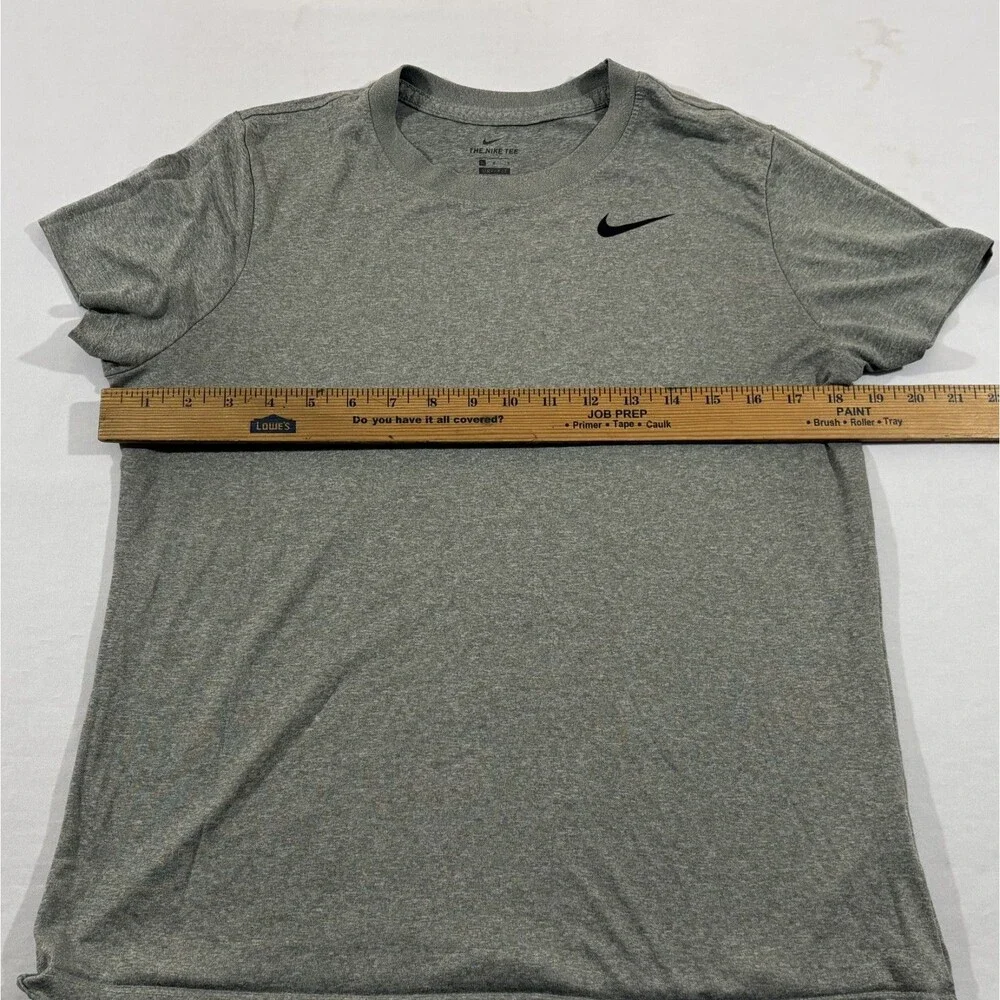 Nike Womens Gray Dry Legend Crew Training T-Shirt Tee AQ3210-063 Casual Gym Sz L